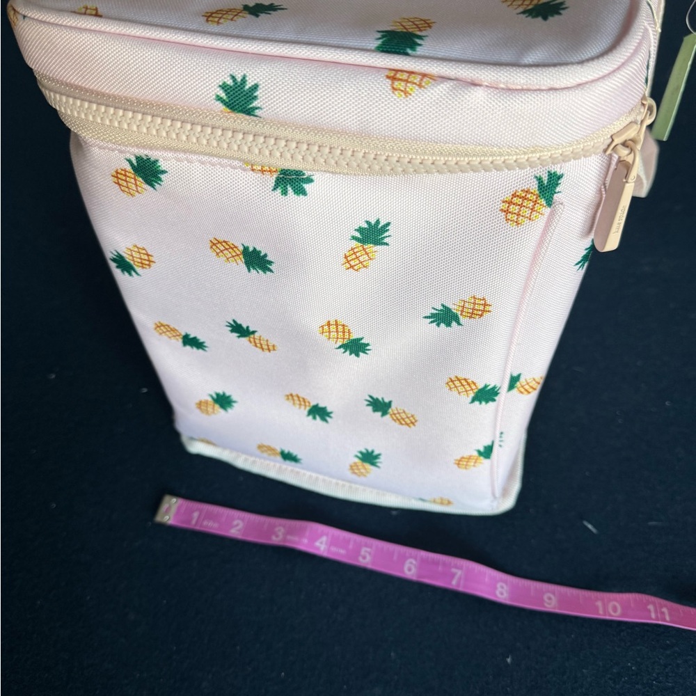Kate Spade ♠️ pale pink insulated Tote with Pineapple Design🍍FUN & FUNCTIONAL 🍍 - Picture 5 of 11